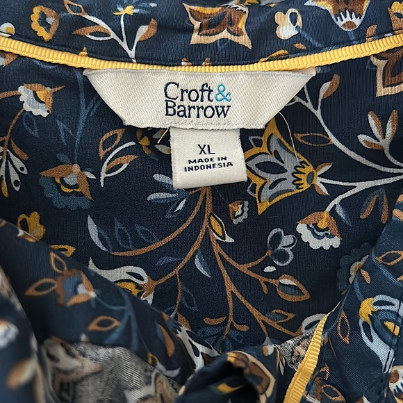 Croft & Barrow Navy Blue Floral Long Sleeve Button Front Shirt Top **Size XL** - Picture 4 of 4